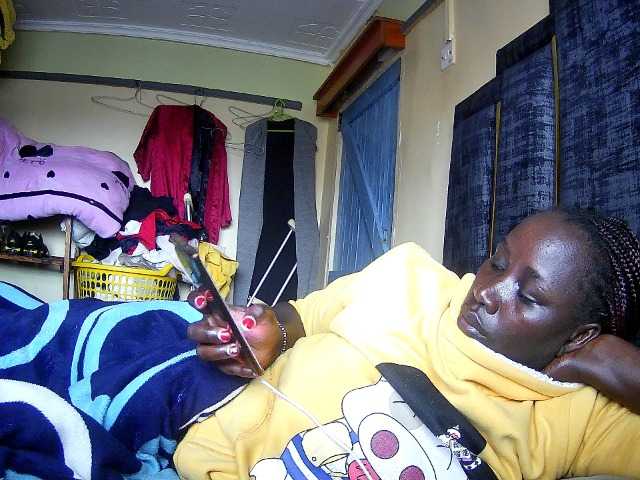 sweet-joy Live Cam on BongaCams