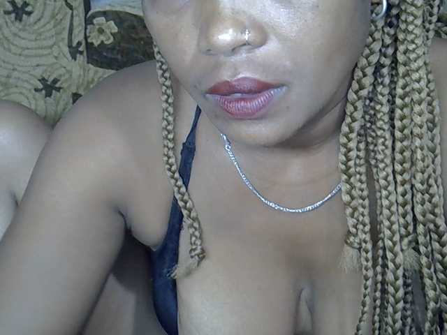 Sexywife1's BongaCams show and profile