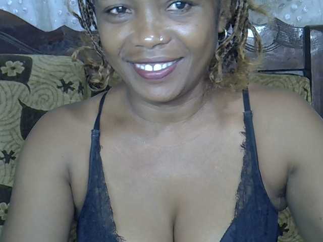 Sexywife1's BongaCams show and profile