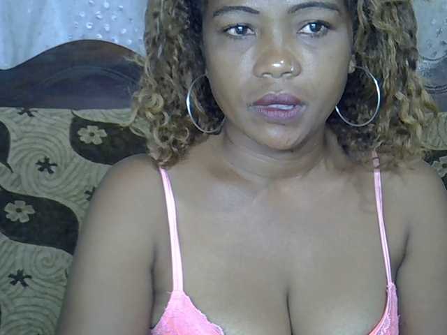 Sexywife1's BongaCams show and profile