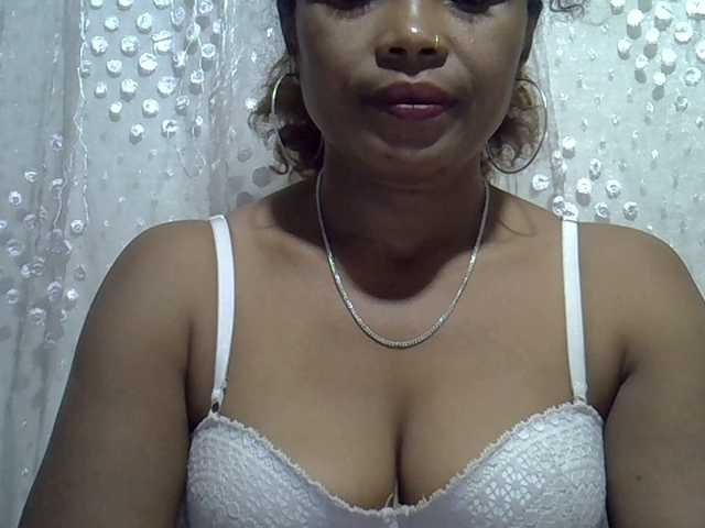 Sex chat gratuit in direct cu Sexywife1 pe BongaCams