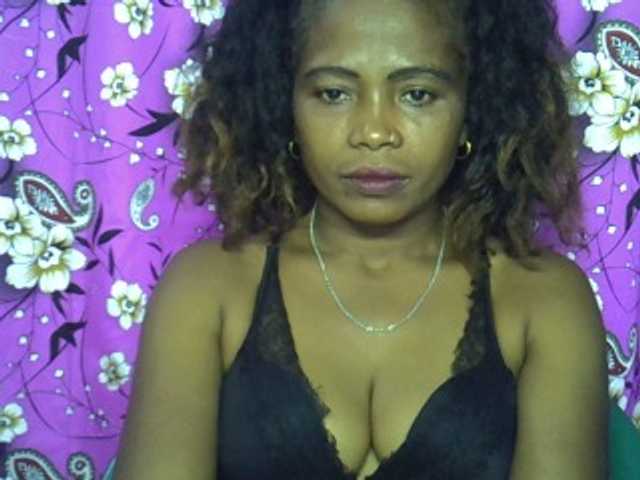 Sexywife1's BongaCams show and profile