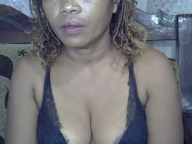 Sexywife1's BongaCams show and profile