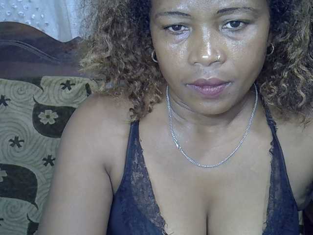 Sexywife1's BongaCams show and profile