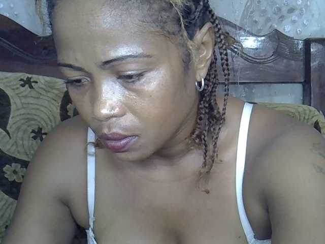 Sexywife1's BongaCams show and profile