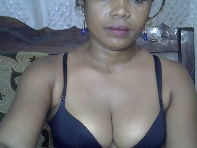 Sexywife1's BongaCams show and profile