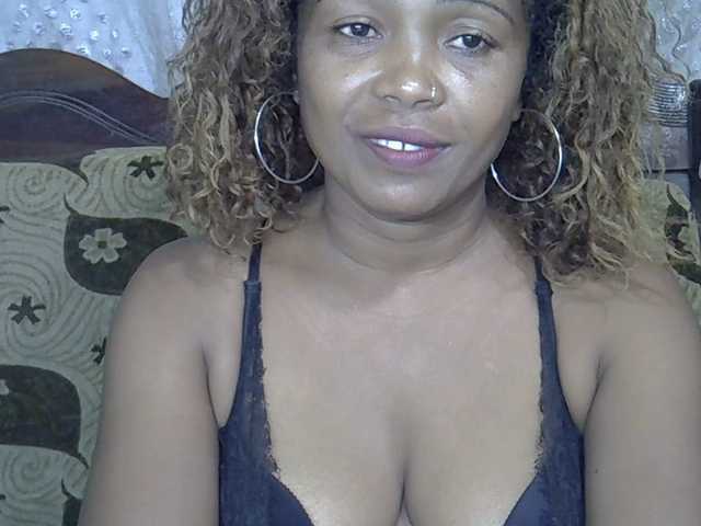 Sexywife1's BongaCams show and profile