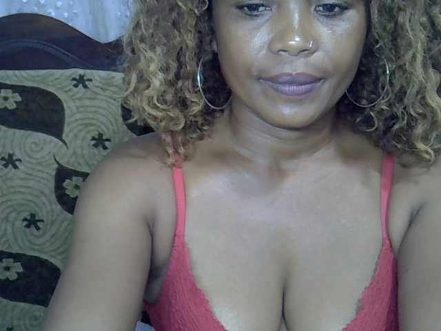 Sexywife1's BongaCams show and profile