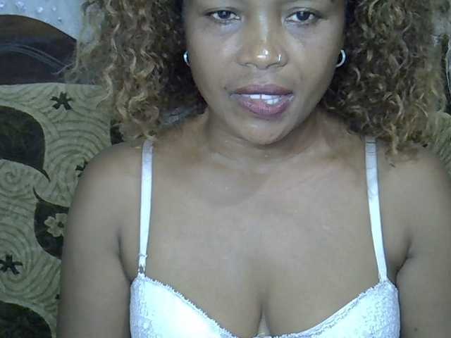 Sexywife1's BongaCams show and profile