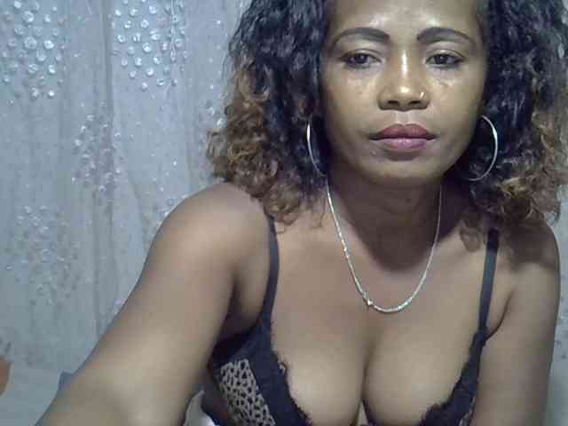 Sexywife1 webcam
