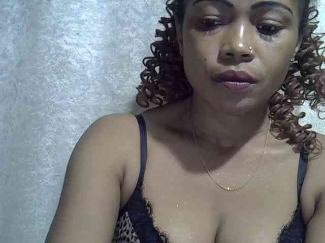 Sexywife1 webcam