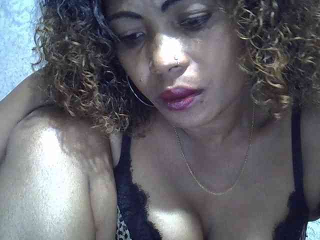 Sexywife1 Live Webcam on BongaCams