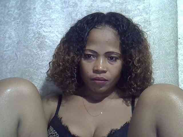 Sexywife1 webcam