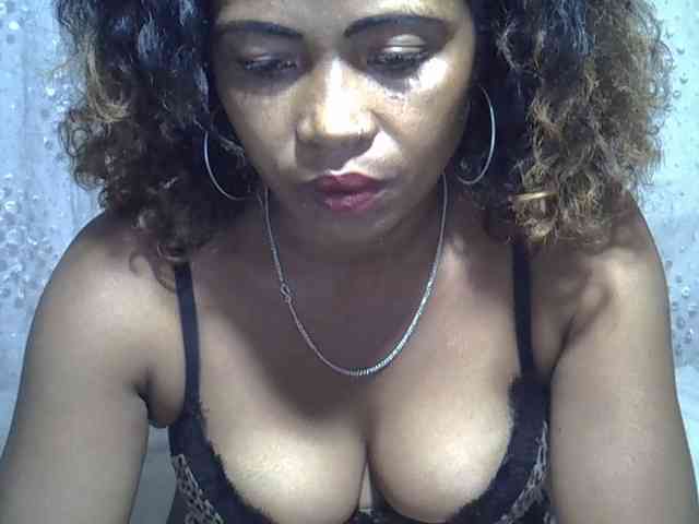 Sexywife1 webcam