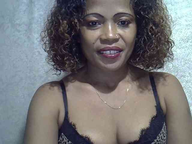 Sexywife1 webcam