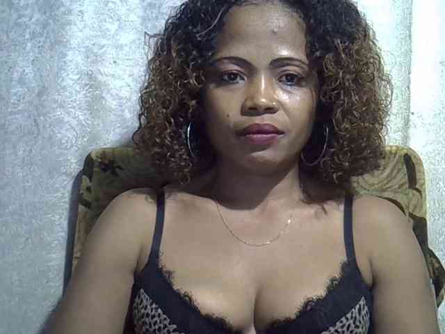 Sexywife1 webcam