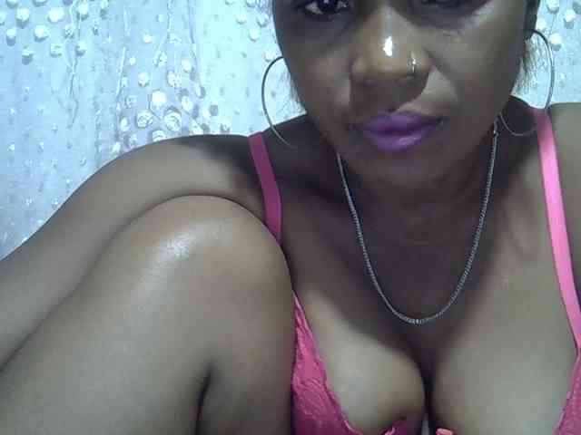 Sexywife1 webcam