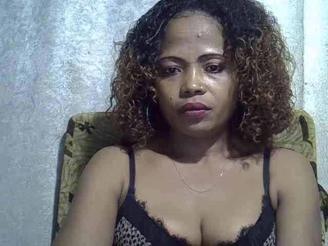 Sexywife1 webcam