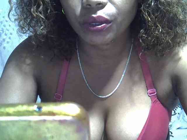 Sexywife1 webcam
