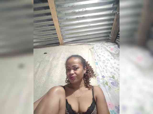 Sexywife1 webcam