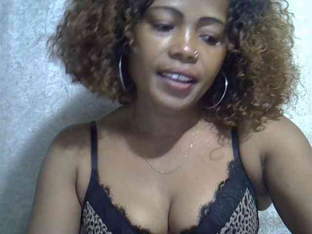Sexywife1 webcam