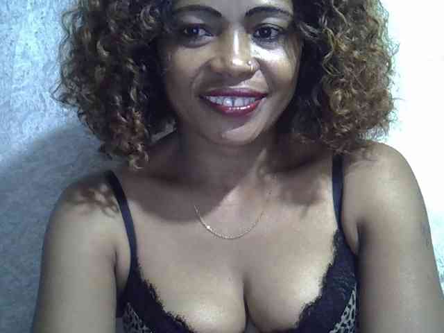 Sexywife1 webcam