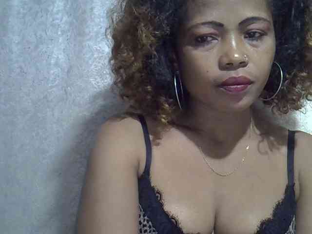 Sexywife1 webcam