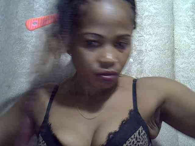 Sexywife1 webcam