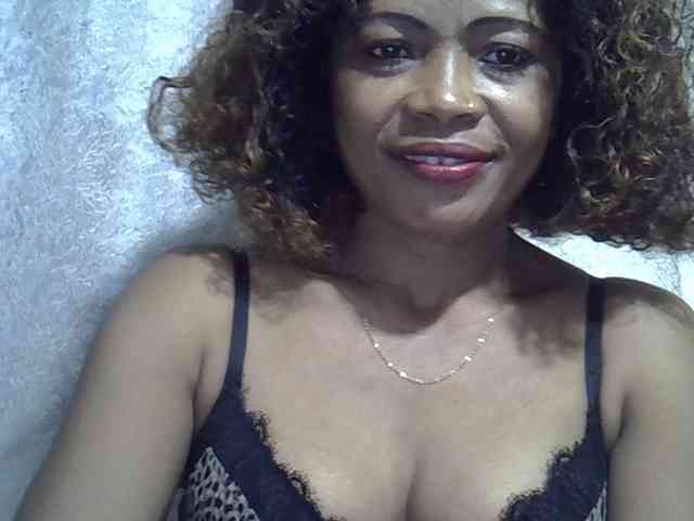 Sexywife1 webcam