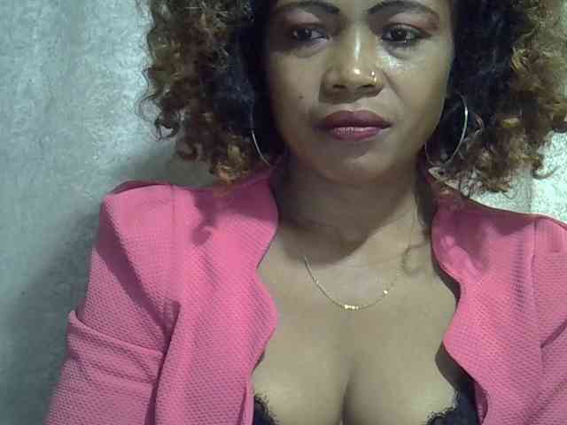 Sexywife1 webcam
