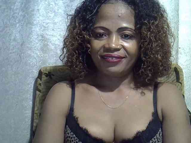 Sexywife1 webcam