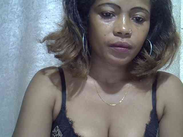 Sexywife1 webcam