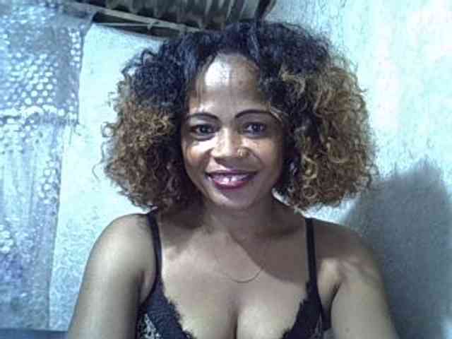 Sexywife1 webcam