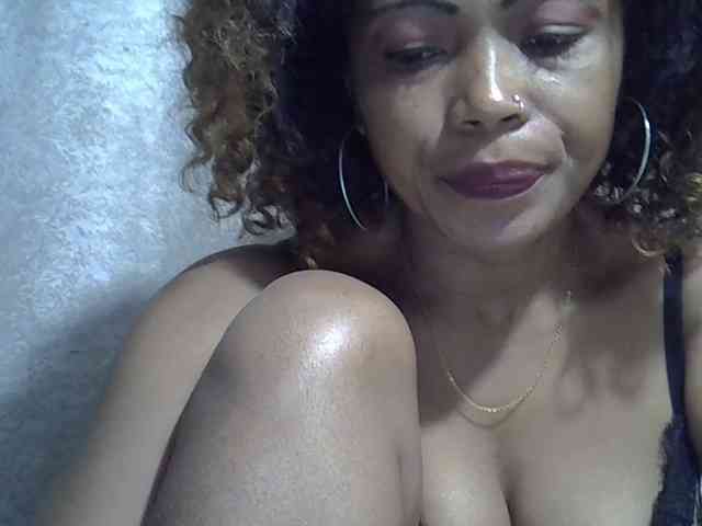 Sexywife1 webcam