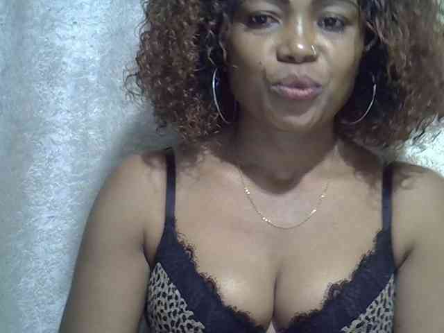 Sexywife1 webcam