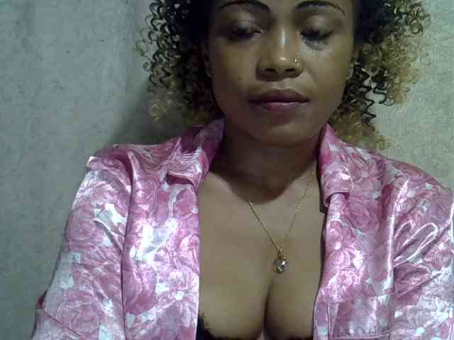 Sexywife1 webcam