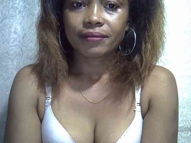 Sexywife1 webcam