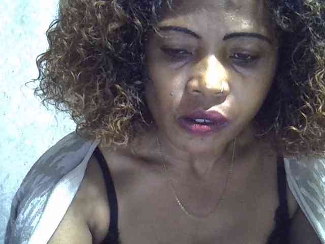 Sexywife1 webcam