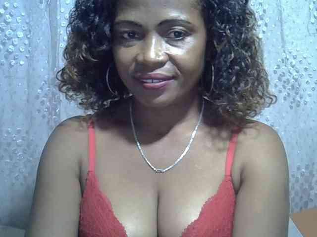 Sexywife1 webcam