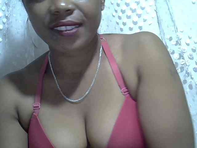 Sexywife1 webcam