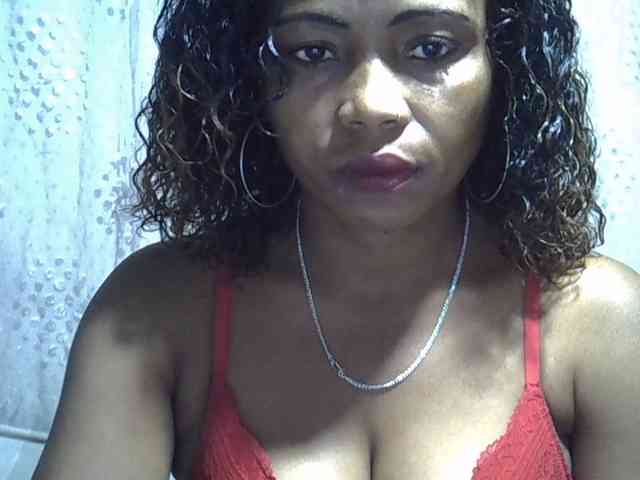Sexywife1 webcam