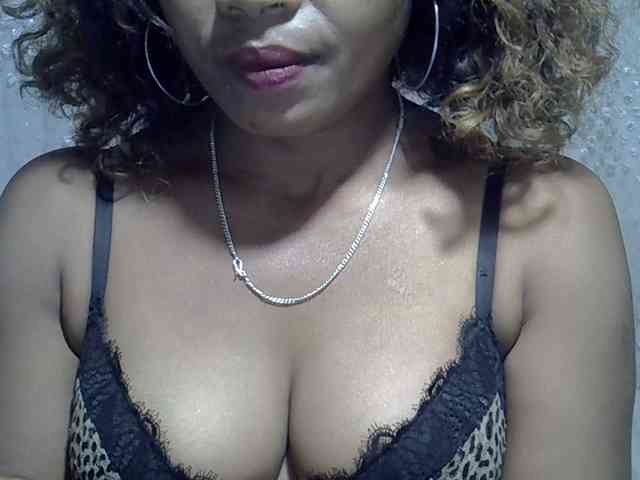 Sexywife1 webcam