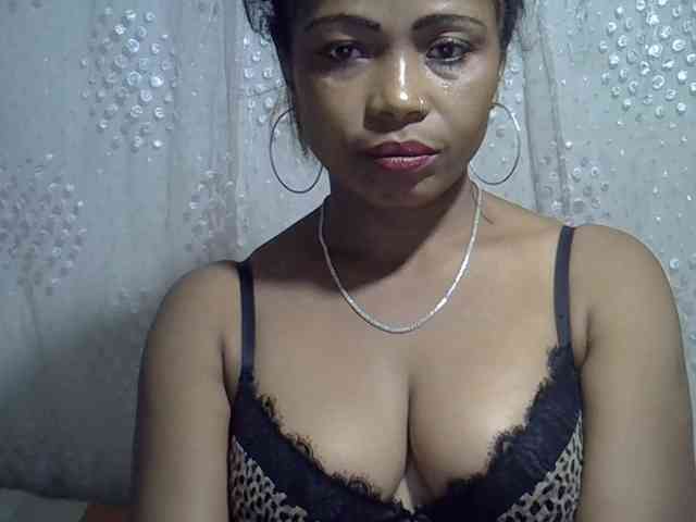 Sexywife1 webcam