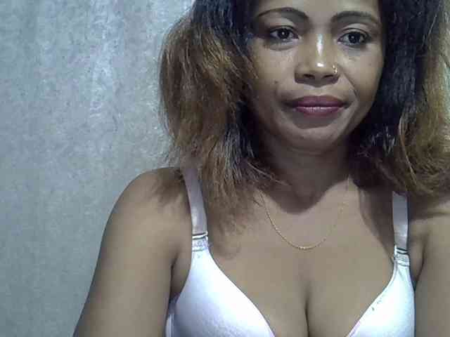 Sexywife1 webcam