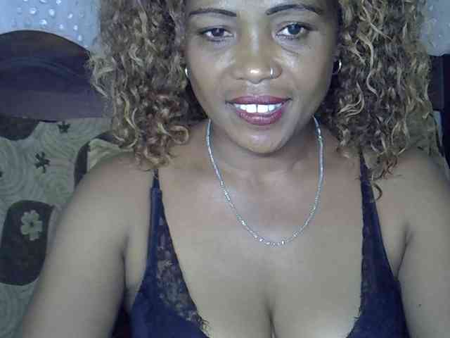 Sexywife1 Live Webcam on BongaCams