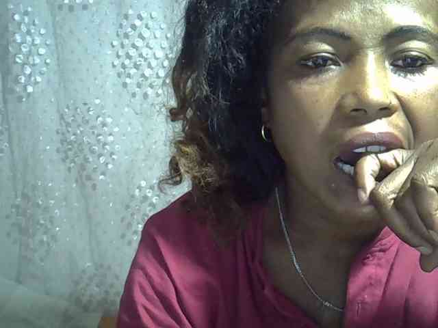 Sexywife1 webcam
