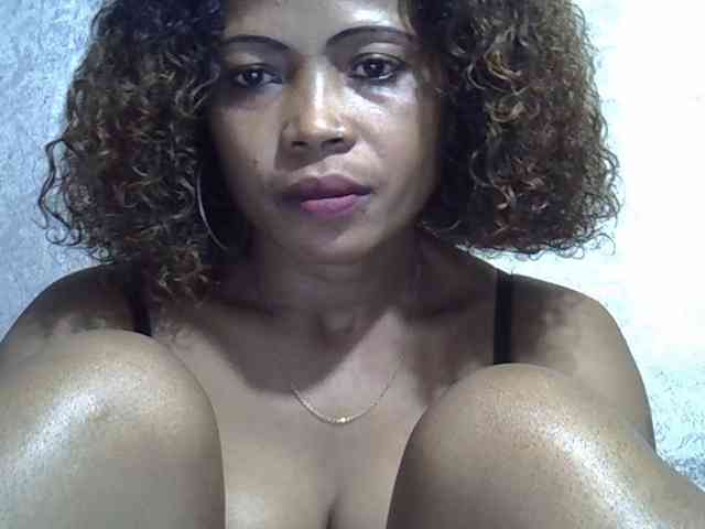 Sexywife1 webcam