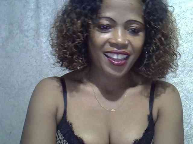 Sexywife1 webcam