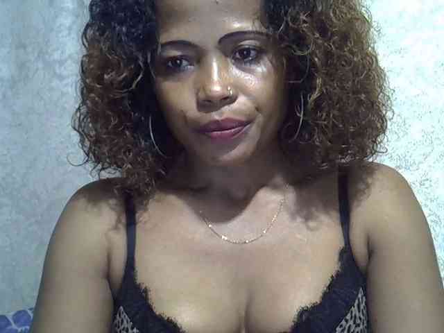 Sexywife1 webcam