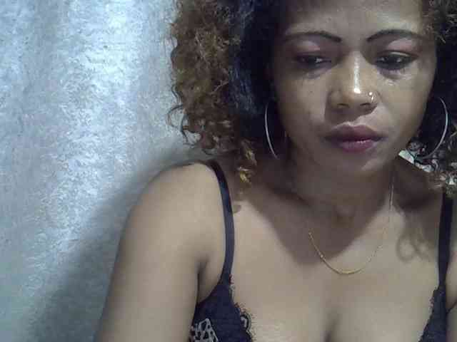 Sexywife1 webcam